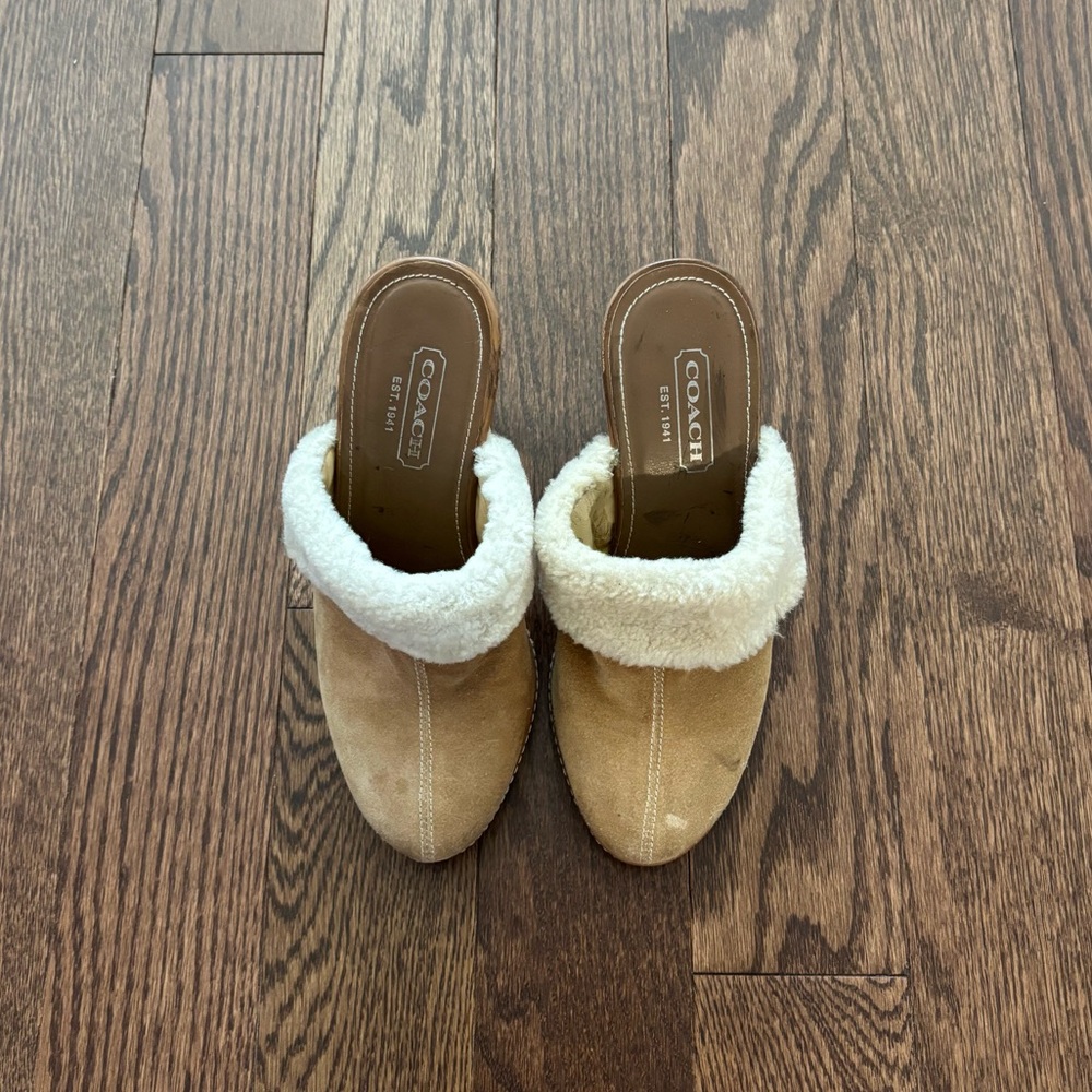 Vintage Coach heels - Picture 7 of 9